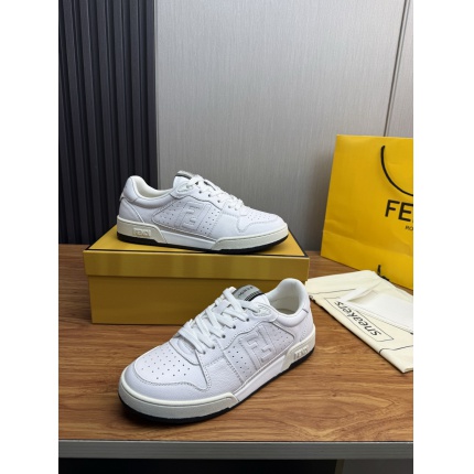 Fendi Sneakers For Men in 224586