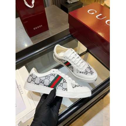 Gucci Tennis Shoes in 224613