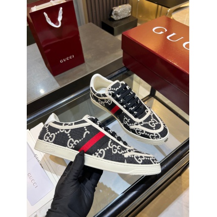 Gucci Tennis Shoes in 224634