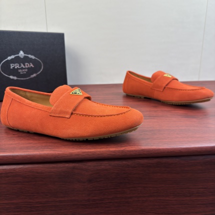Prada Leather Dress Shoes For Men in 224687