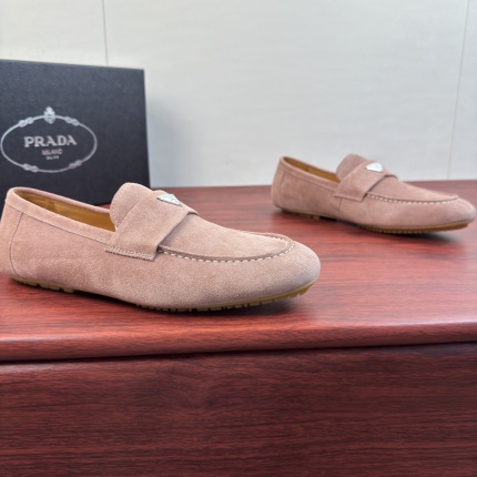 Prada Leather Dress Shoes For Men in 224688