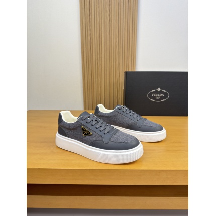 Prada Sneakers For Men in 224701
