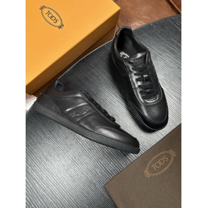Tods Leather Loafers For Men in 224717
