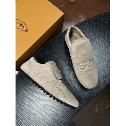 Tods Leather Loafers For Men in 224734