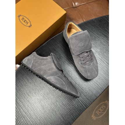 Tods Leather Loafers For Men in 224735