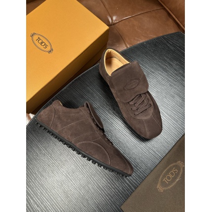 Tods Leather Loafers For Men in 224736