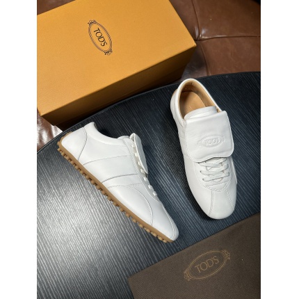 Tods Leather Loafers For Men in 224738