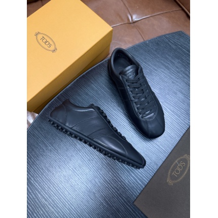 Tods Leather Loafers For Men in 224743