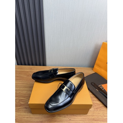 Tods Leather Loafers For Men in 224748