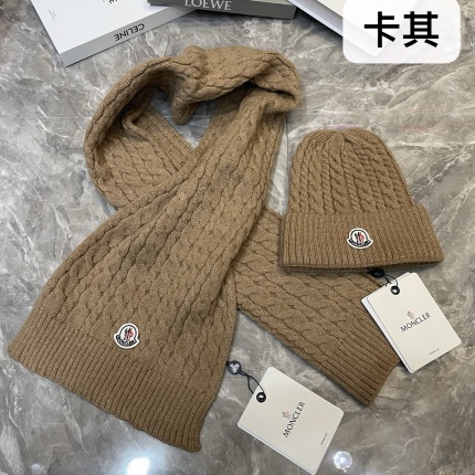 Moncler Hats in 224820