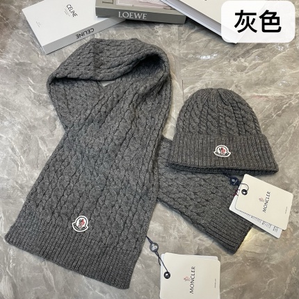 Moncler Hats in 224821