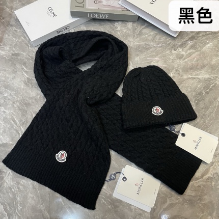 Moncler Hats in 224825