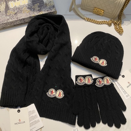 Moncler Hats in 224831