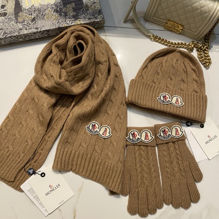 Moncler Hats in 224834