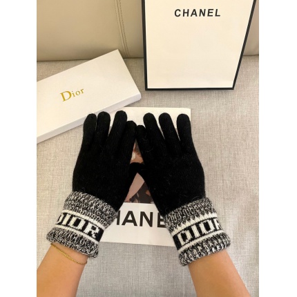 New Dior Gloves in 224965