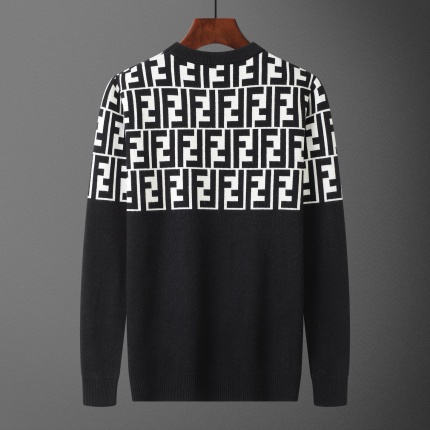 Fendi Sweaters for Men in 225094