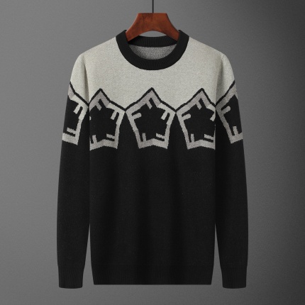 Fendi Sweaters for Men in 225101