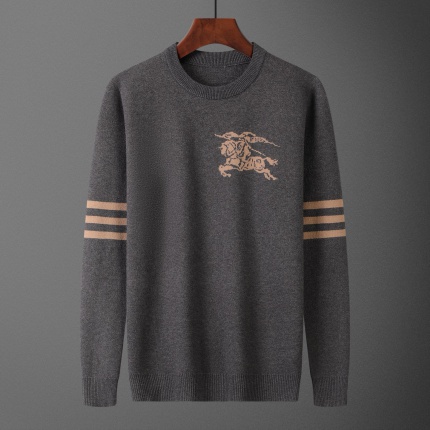Burberry Sweaters for Men in 225105