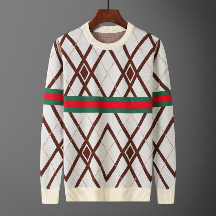 Gucci Sweaters for Men in 225122