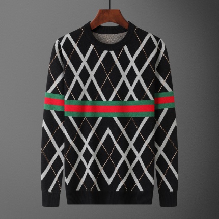 Gucci Sweaters for Men in 225123