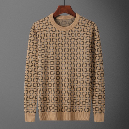 Gucci Sweaters for Men in 225130