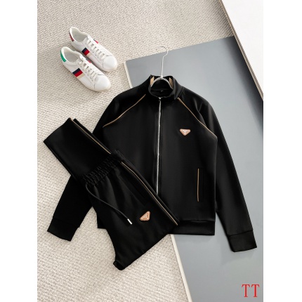 Prada Tracksuits for Men in 225210