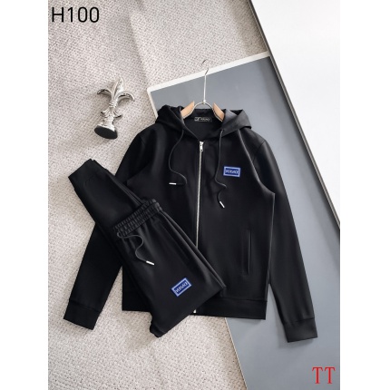 Versace Tracksuits for Men in 225252