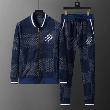 Louis Vuitton Tracksuits for Men in 225272
