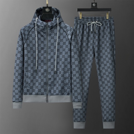 Gucci Tracksuits for Men in 225276