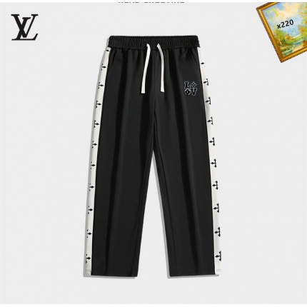 Louis Vuitton Pants for Men in 225474