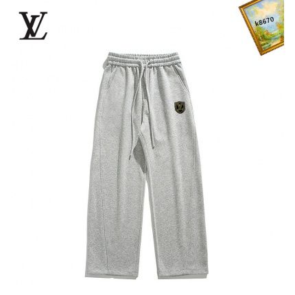 Louis Vuitton Pants for Men in 225480
