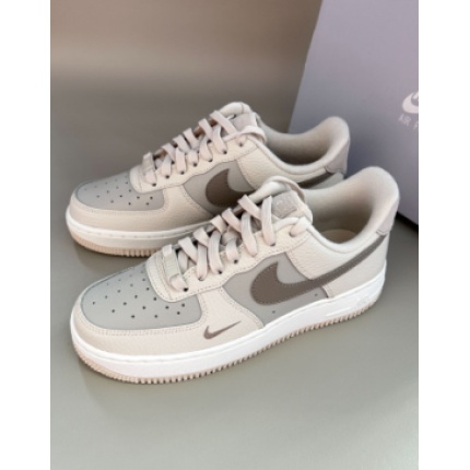 Nike Air Force Series for Men in 225539
