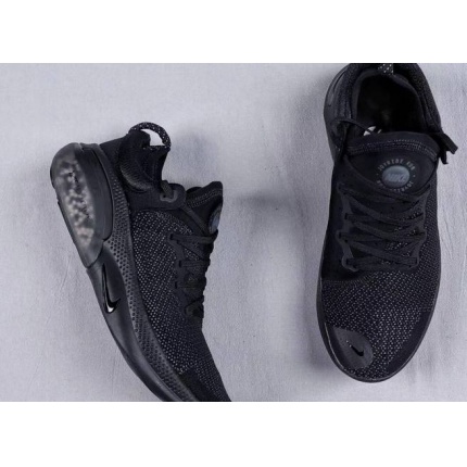 Nike Basketball Sneakers for Men in 225569