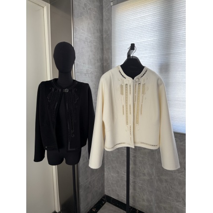 Hernes Jackets for Women in 225611
