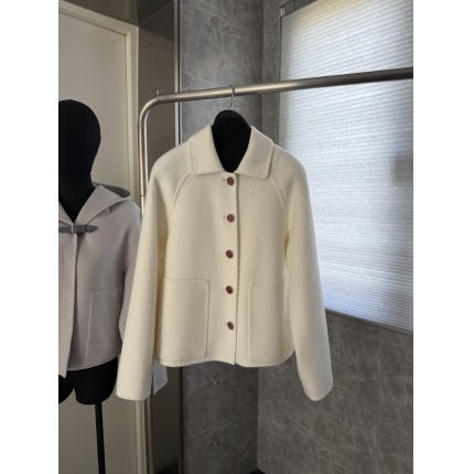 Hernes Jackets for Women in 225623