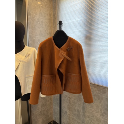 Hernes Jackets for Women in 225638