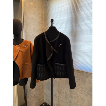 Hernes Jackets for Women in 225639