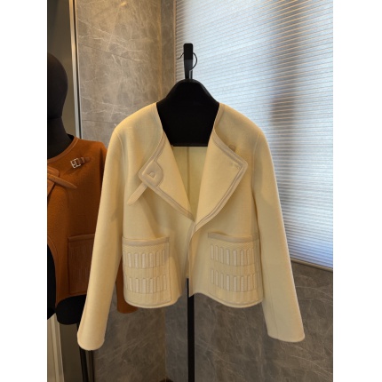 Hernes Jackets for Women in 225640