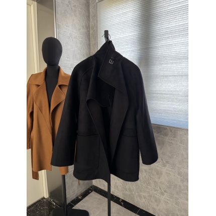 Hernes Jackets for Women in 225642