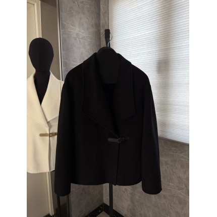 Hernes Jackets for Women in 225643
