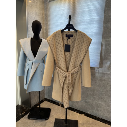 Louis Vuitton Jackets for Women in 225656