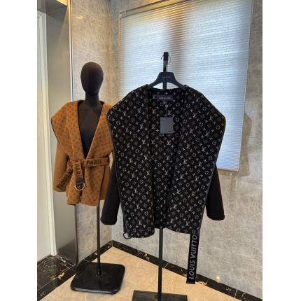 Louis Vuitton Jackets for Women in 225661
