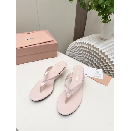 MiuMiu Sandals And Slippers For Women in 226002