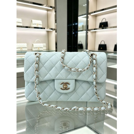 Chanel AAA quality Handbags in 226088