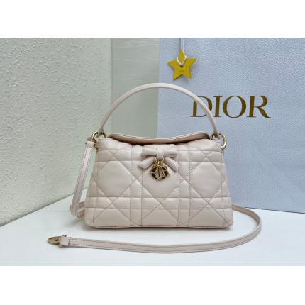 Cheap Dior AAA Quality Handbags in 226111, $135 USD- [IB226111] - Replica Dior AAA Quality Handbags
