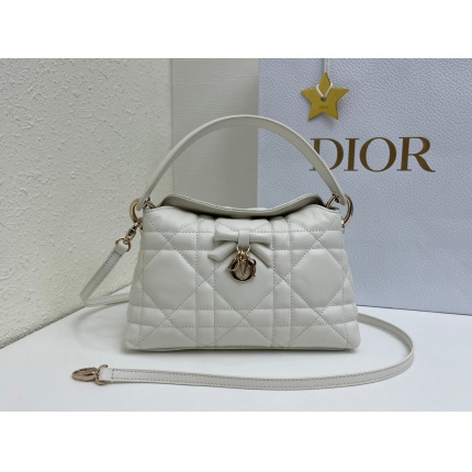 Cheap Dior AAA Quality Handbags in 226117, $135 USD- [IB226117] - Replica Dior AAA Quality Handbags