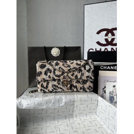 Chanel AAA quality Handbags in 226126