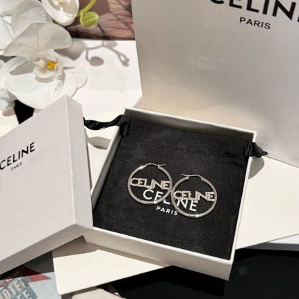 Celine Earring in 226305