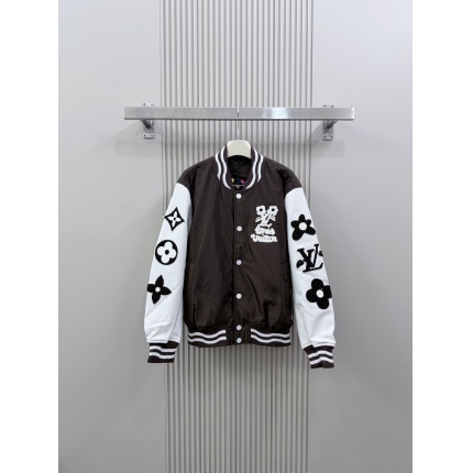 Louis Vuitton Thin Jackets For Men in 226490