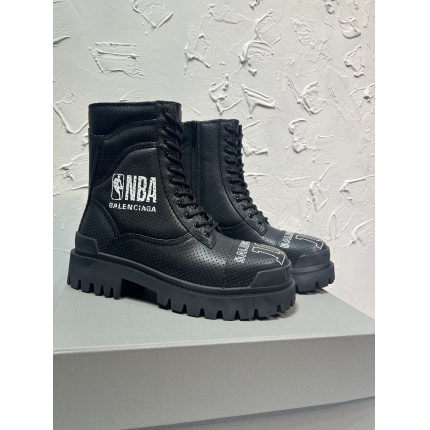 Balenciaga Boots For Men in 226591
